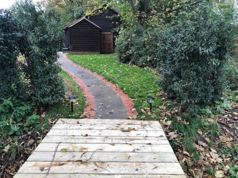 The Bike Shed, Near Brill Appartement Aylesbury  Buitenkant foto