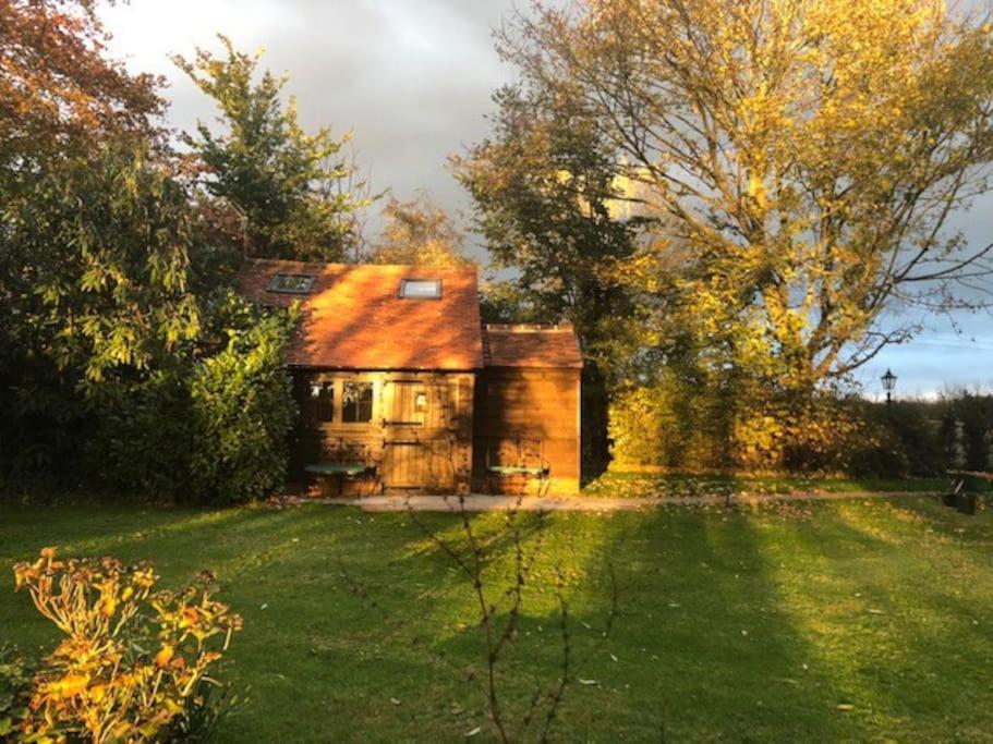 The Bike Shed, Near Brill Appartement Aylesbury  Buitenkant foto